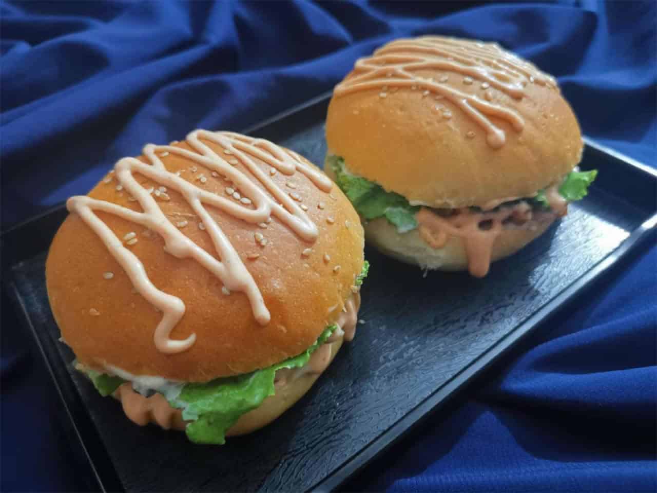 juicy chicken burger
