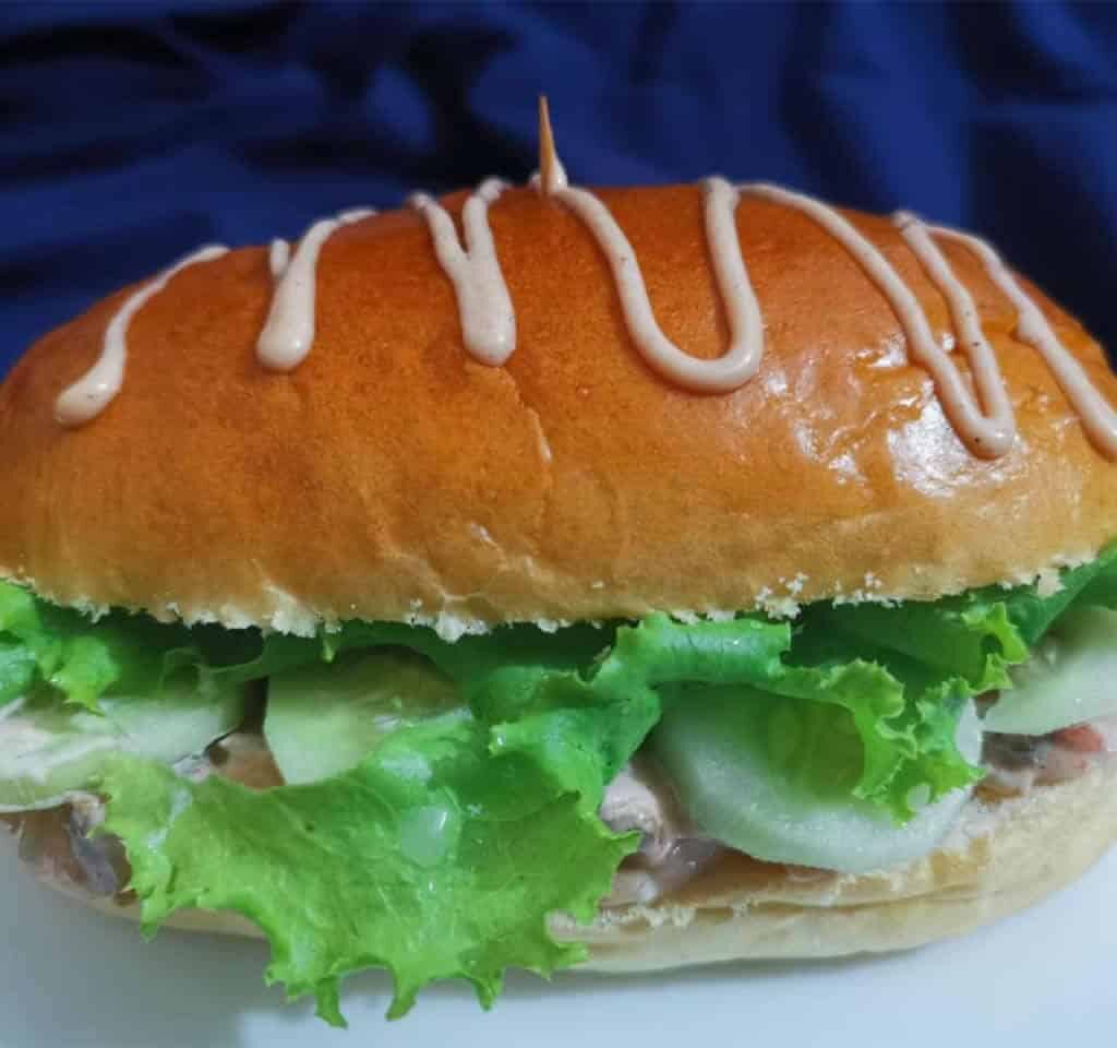 extra long juicy chicken cheese burger