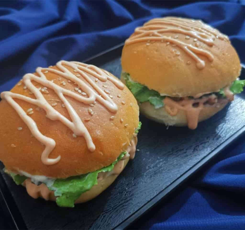 juicy chicken burger