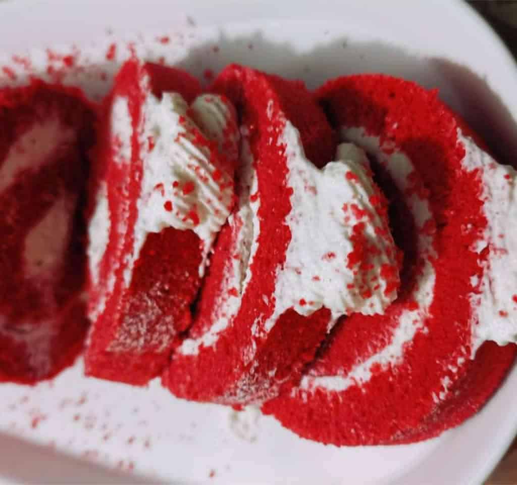 রেড ভেলভেট সুইস রোল