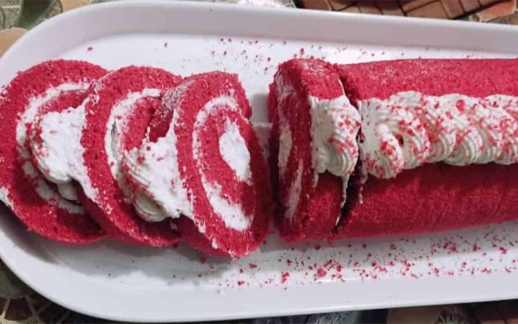 রেড ভেলভেট সুইস রোল