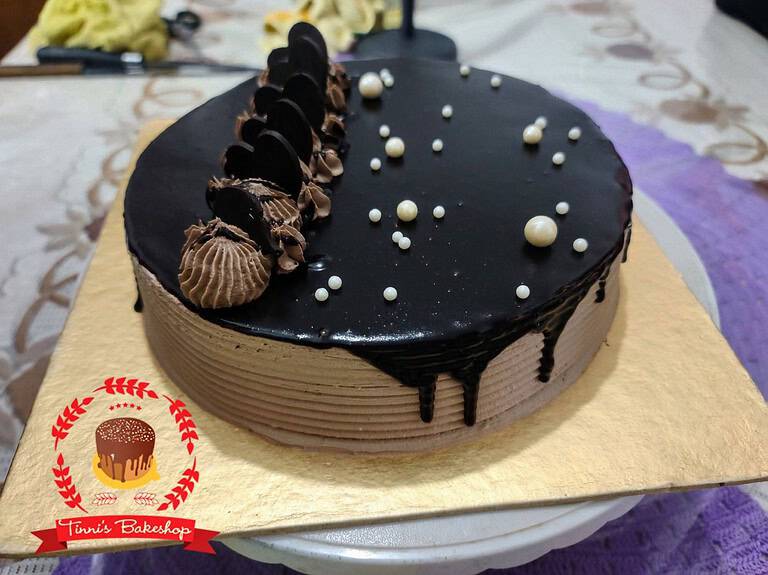 চকলেট কেক ডিজাইন ১৩ — Tinnis Bakeshop — Tinnis Bakeshop
