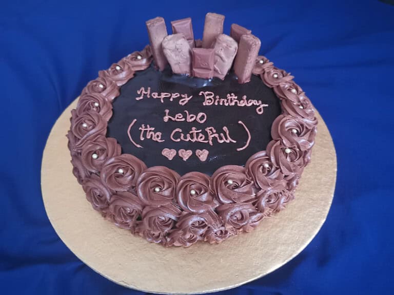 চকলেট কেক ডিজাইন ২০ — Tinnis Bakeshop — Tinnis Bakeshop