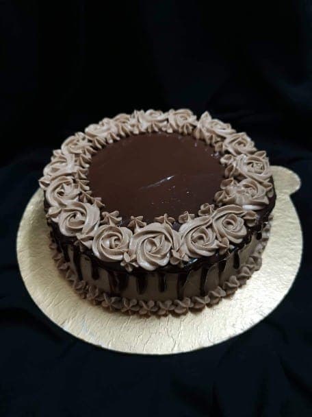 চকলেট কেক ডিজাইন ২৪ — Tinnis Bakeshop — Tinnis Bakeshop