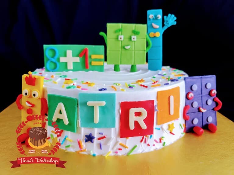 রঙিন সংখ্যা-ব্লক থিমের জন্মদিনের কেক — Tinnis Bakeshop