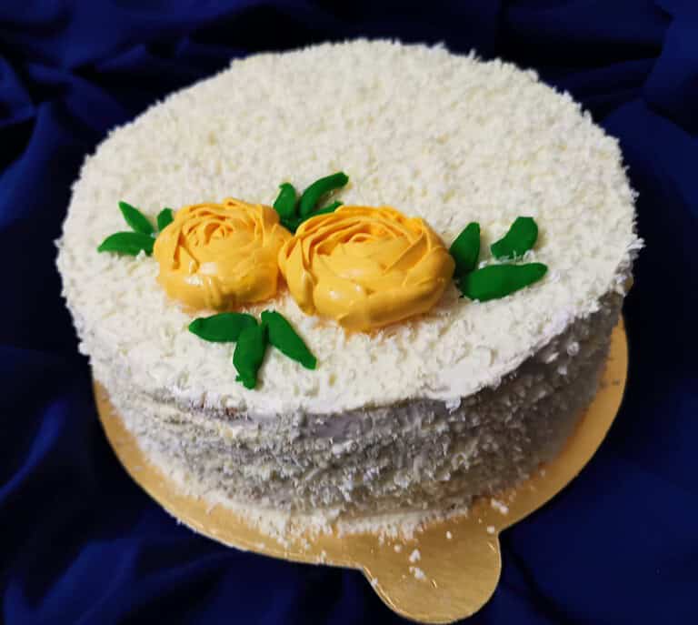 ভ্যানিলা কেক ডিজাইন ১১ — Tinnis Bakeshop — Tinnis Bakeshop