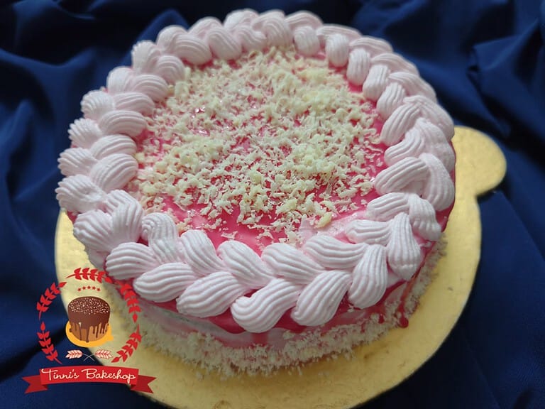 ভ্যানিলা কেক ডিজাইন ১৩ — Tinnis Bakeshop — Tinnis Bakeshop