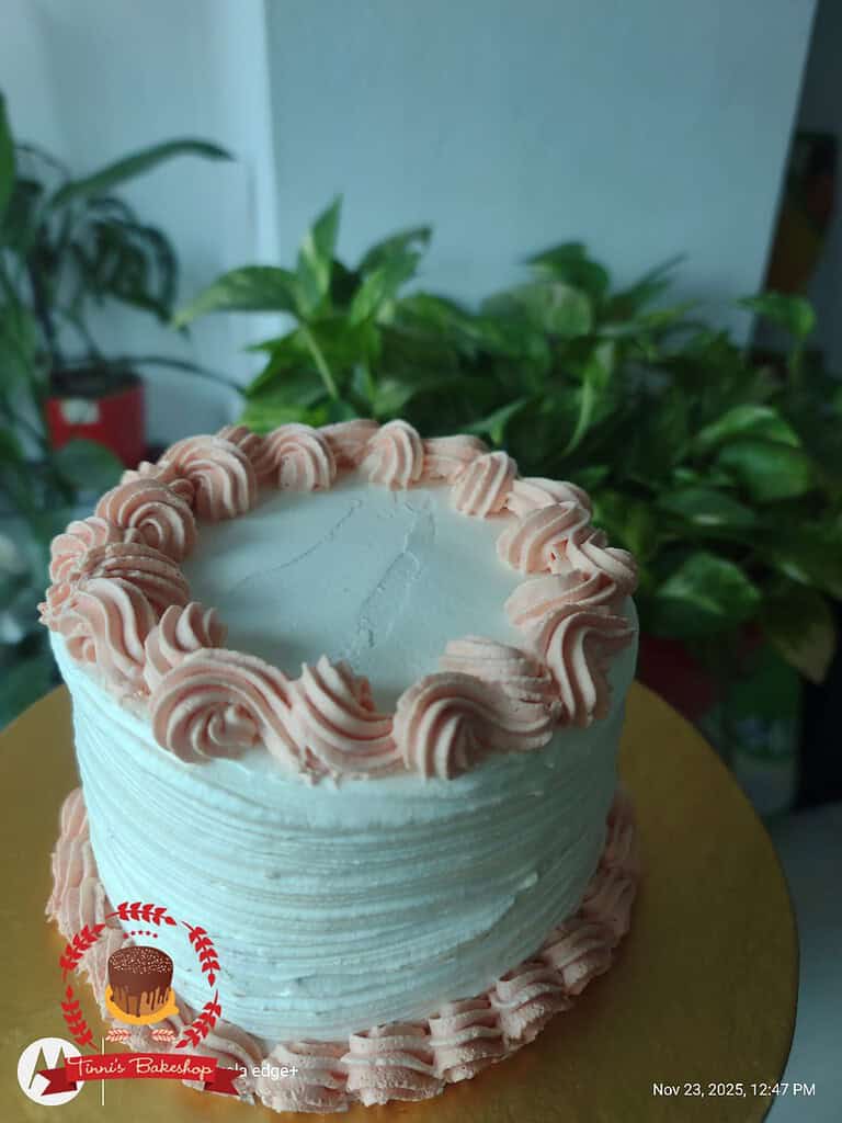 ভ্যানিলা কেক ডিজাইন ৩৪ — Tinnis Bakeshop — Tinnis Bakeshop
