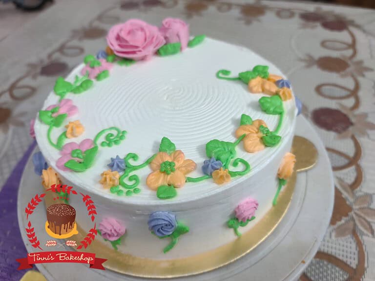 ভ্যানিলা কেক ডিজাইন ৩৭ — Tinnis Bakeshop — Tinnis Bakeshop